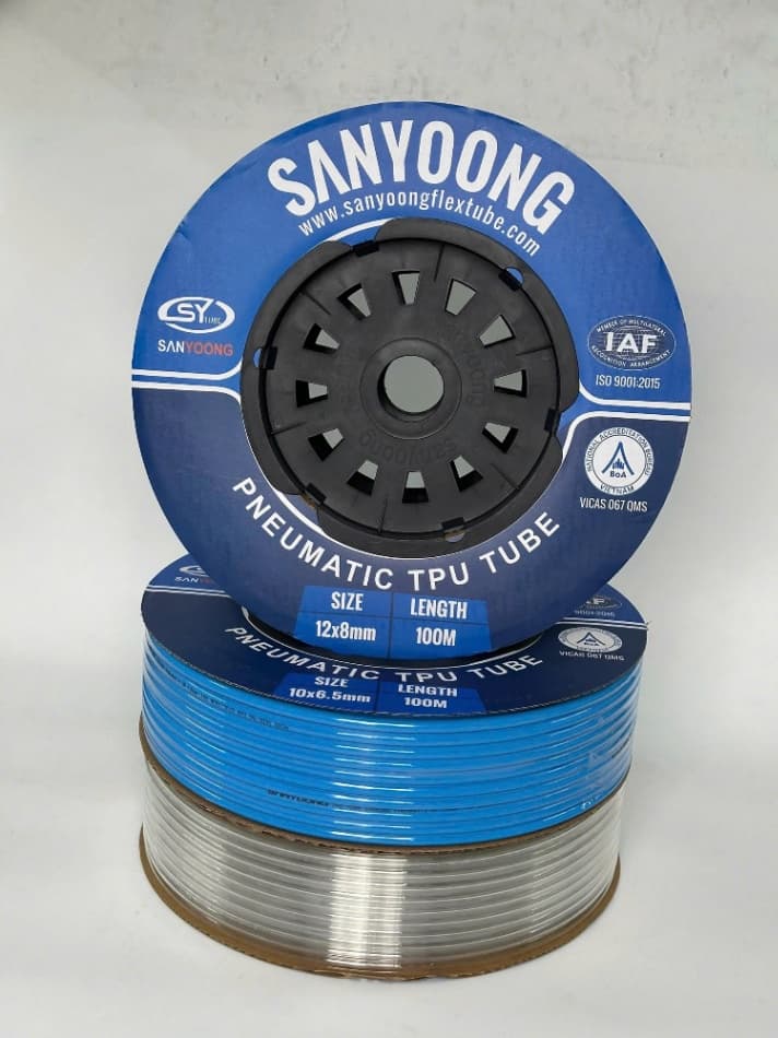 Quốc Tế Việt Nam