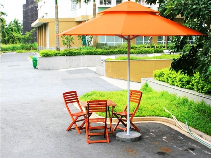 dù tròn đứng chính tâm